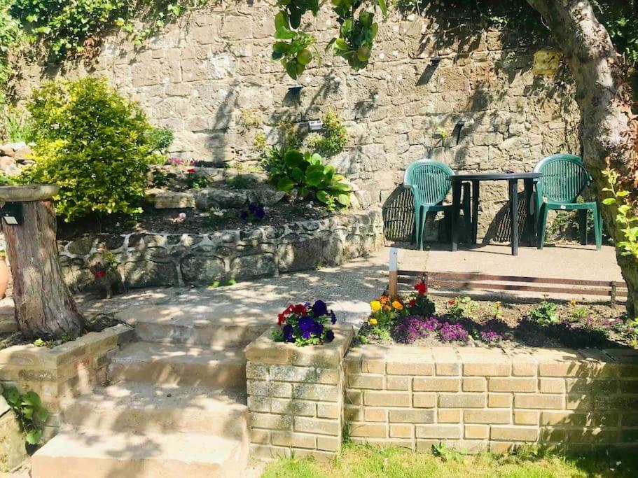 Victoria Boutique Lodge 'Stan" Sea View And Garden Apartment 벤트너 외부 사진