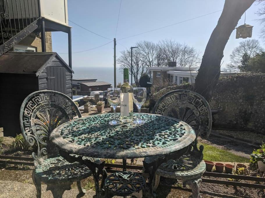 Victoria Boutique Lodge 'Stan" Sea View And Garden Apartment 벤트너 외부 사진